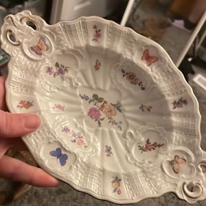 Vintage dish